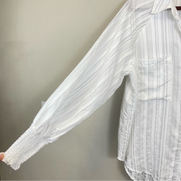 Blu Pepper Striped Smocked Cuffs Relaxed Fit Button Down Shirt White Size M - Picture 3 of 6